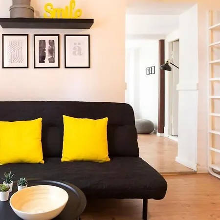 Stylish Loft Selfcheckin Street Parking *