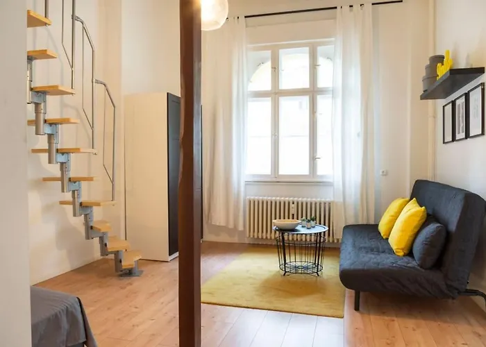 Stylish Loft Selfcheckin Street Parking Apartmán