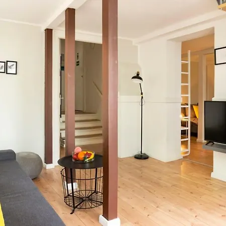 Apartment Stylish Loft Selfcheckin Street Parking *