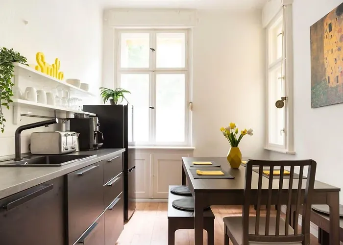Stylish Loft Selfcheckin Street Parking Апартаменты Берлин