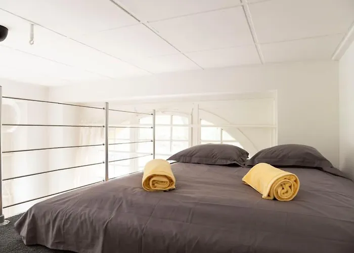 Appartamento Stylish Loft Selfcheckin Street Parking