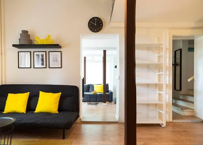 Appartamento Stylish Loft Selfcheckin Street Parking